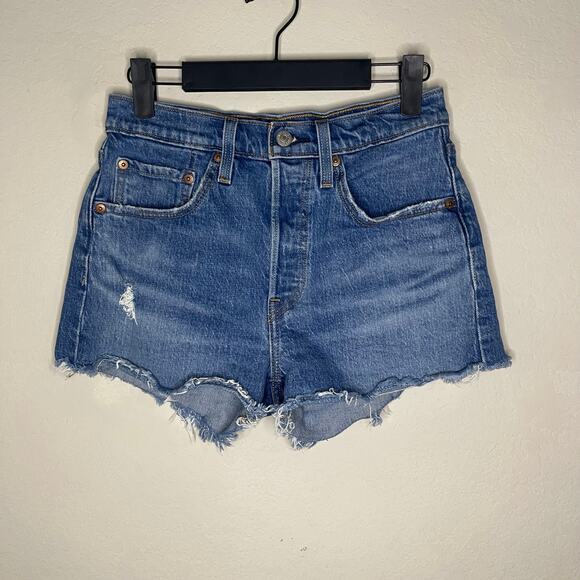 Levi’s 501 Denim Cutoff Button Fly Shorts Women’s - Size W26 - Picture 1 of 6